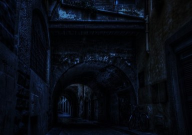 narrow_streets_in_florence-wallpaper-1600x1200